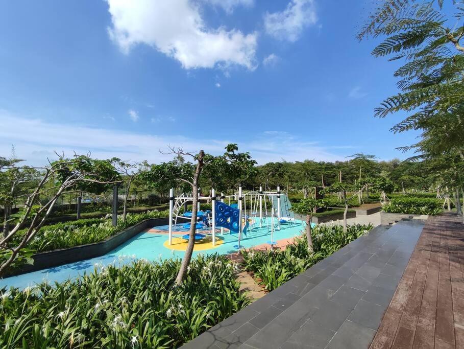 Pik Family 2 Bedroom, 5 Beds & Balcony Best View Jakarta Exterior foto